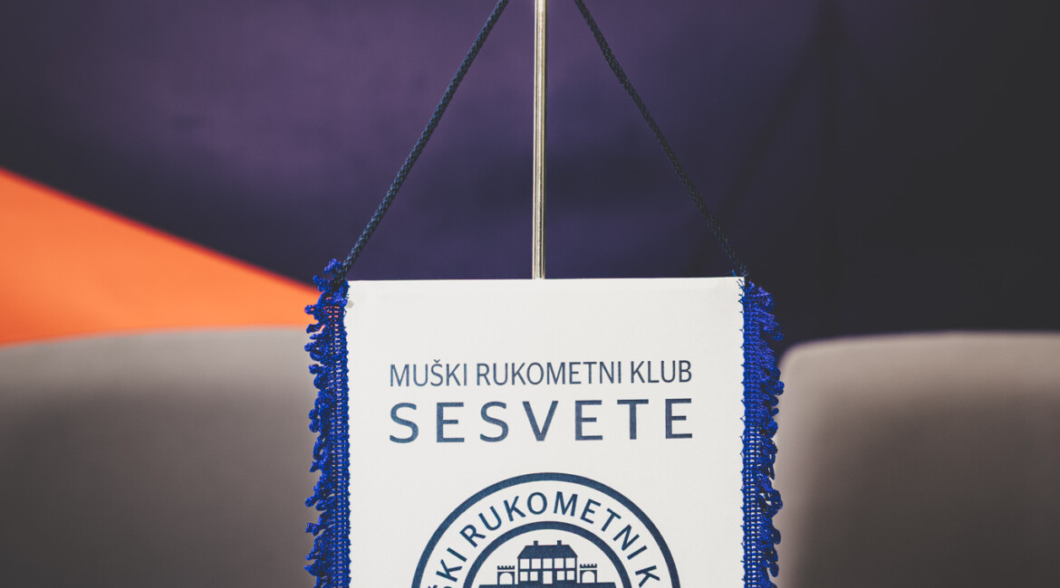 MRK Sesvete zastavica